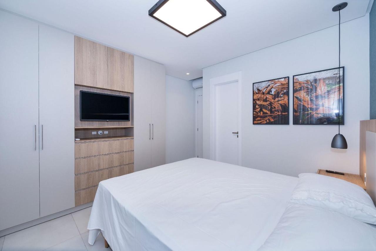 Adra 301 - Apartamento No Centro De Bombinhas - Rooftop Com Piscina E Academia - A Poucos Metros Da Praia - Buitenkant foto