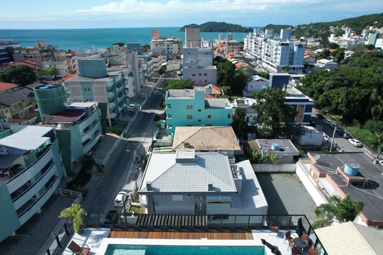 Adra 301 - Apartamento No Centro De Bombinhas - Rooftop Com Piscina E Academia - A Poucos Metros Da Praia - Buitenkant foto