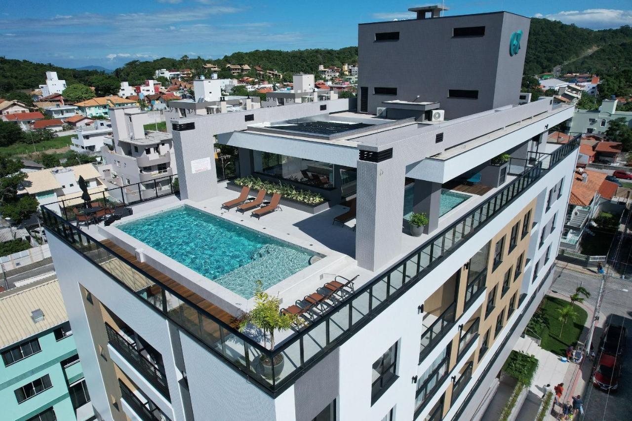 Adra 301 - Apartamento No Centro De Bombinhas - Rooftop Com Piscina E Academia - A Poucos Metros Da Praia - Buitenkant foto