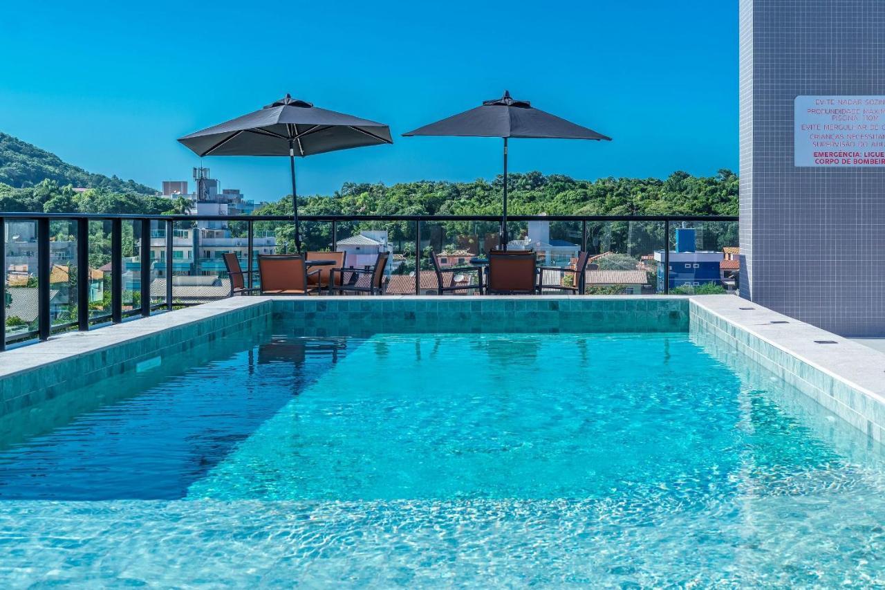Adra 301 - Apartamento No Centro De Bombinhas - Rooftop Com Piscina E Academia - A Poucos Metros Da Praia - Buitenkant foto
